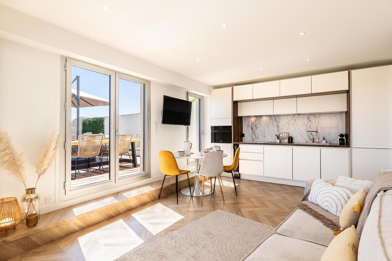 Suite Terrasse Xxl - Front De Mer - Parking - Ambiance Plage Ла-Гранд-Мот Экстерьер фото